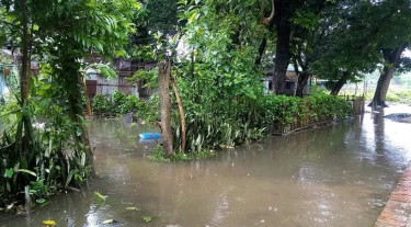 ভারী বর্ষণে সৈয়দপুরে বিভিন্ন স্থানে জলাবদ্ধতা, চরম দুর্ভোগ