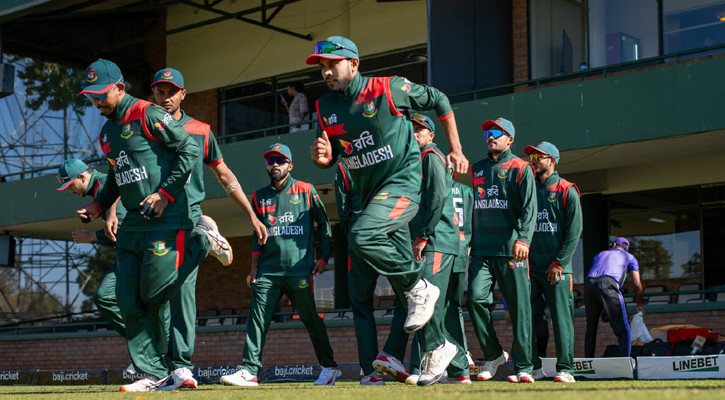 কারানের সেঞ্চুরিতে বাংলাদেশের সামনে ২৪৮ রানের লক্ষ্য