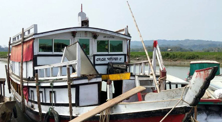 তীব্র স্রোতের কারণে বিলাইছড়ি-রাঙামাটি নৌ চলাচল বন্ধ
