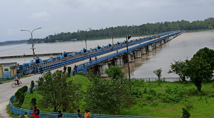 চোখ রাঙাচ্ছে তিস্তা, ফের বন্যার শঙ্কা