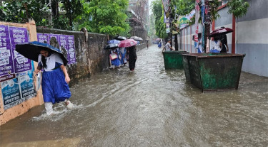 বর্ষণে প্লাবিত পটিয়ার বিস্তীর্ণ এলাকা