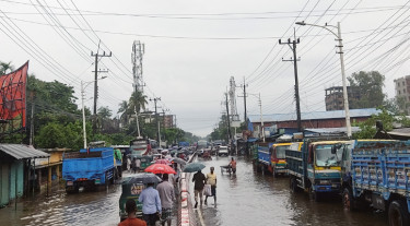 টানা বৃষ্টিতে বিদ্যুৎহীন বহু এলাকা