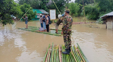 সেনা সহযোগিতায় সাজেক ছাড়ছেন পর্যটকরা