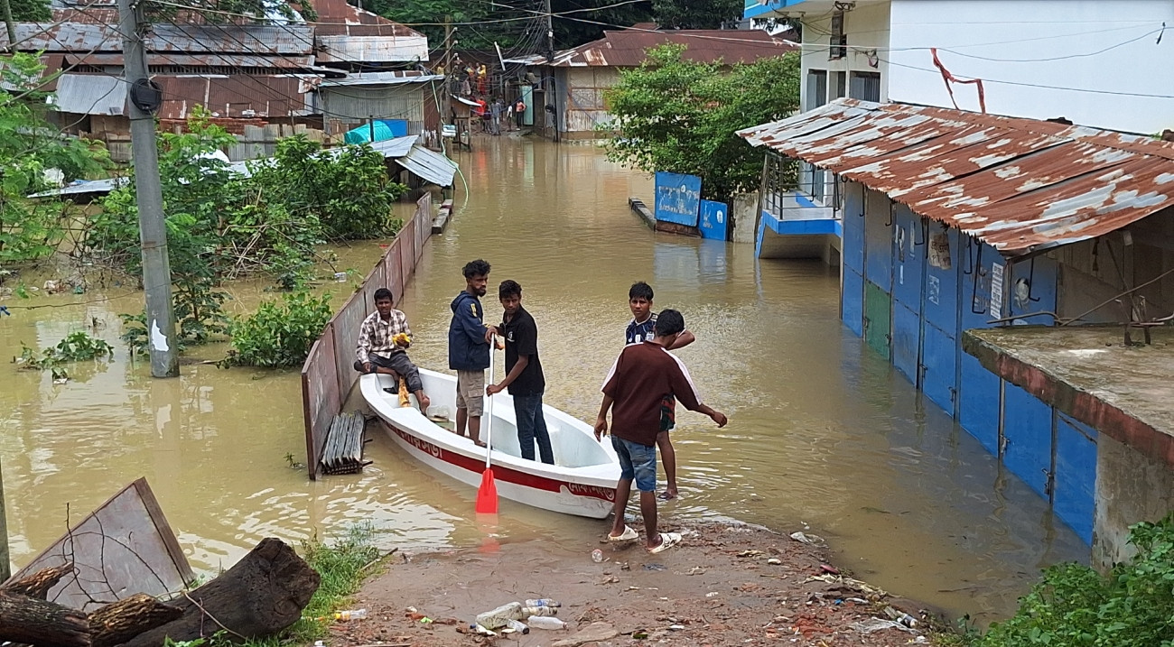 বান্দরবানের সাংগু ও মাতামুহুরী নদীর পানি বিপৎসীমার ওপরে, সড়ক যোগাযোগ বিচ্ছিন্ন
