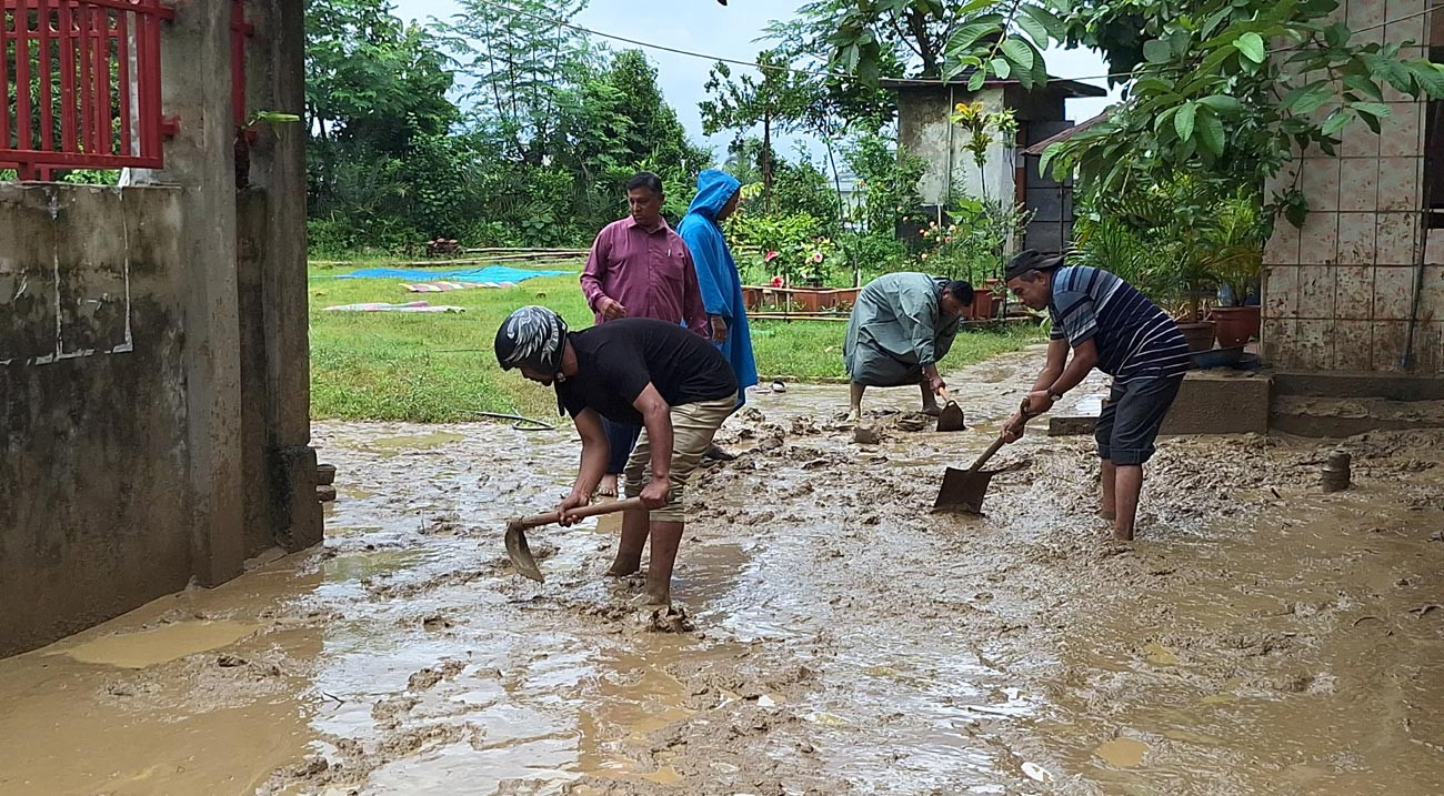 বান্দরবান সার্বজনীন কেন্দ্রীয় বৌদ্ধ বিহারে পাহাড়ধস