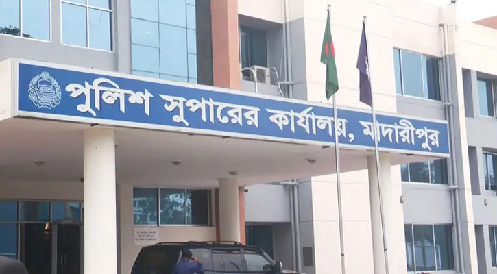 মাদারীপুরে নারী আসামির পালানোর ঘটনায় দুই পুলিশ প্রত্যাহার, তদন্ত কমিটি গঠন