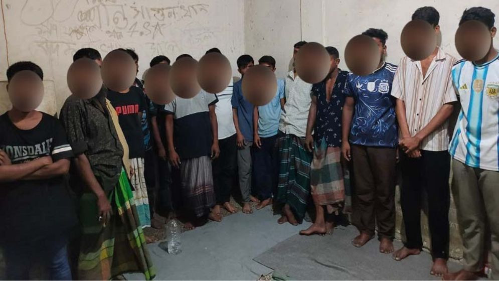 যাত্রাবাড়ীতে বিশেষ অভিযানে ২৯ জন গ্রেপ্তার
