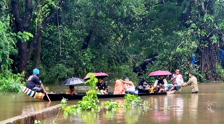 চট্টগ্রামে বন্যা মোকাবিলায় সেনাবাহিনী মোতায়েন