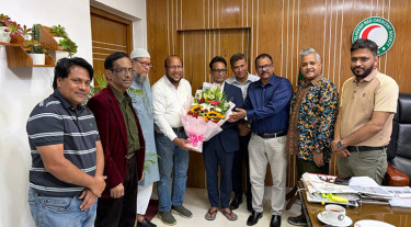 রেড ক্রিসেন্ট চেয়ারম্যানের সঙ্গে চট্টগ্রাম জেলা নেতাদের সাক্ষাৎ
