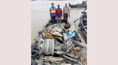 কর্ণফুলীতে স্ক্র্যাপ চোর চক্রের চালান জব্দ, যুবক আটক