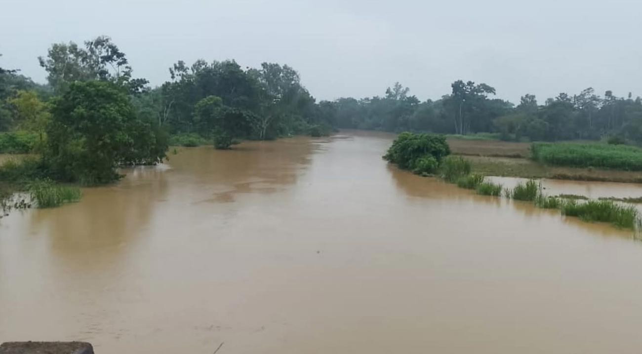 কমছে বৃষ্টি ও মুহুরী-কহুয়া-সিলোনীয়ার পানি, কাটছে আতঙ্ক