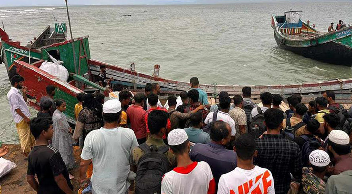 ১০ দিন পর টেকনাফ-সেন্টমার্টিন নৌপথে ট্রলার চলাচল, ফিরলেন ১৫৯ দ্বীপবাসী