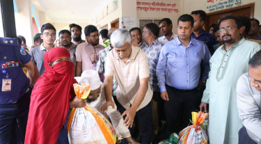 চলমান বন্যা পরিস্থিতি সার্বক্ষিণক তদারকি করছেন বিদ্যুৎ প্রতিমন্ত্রী