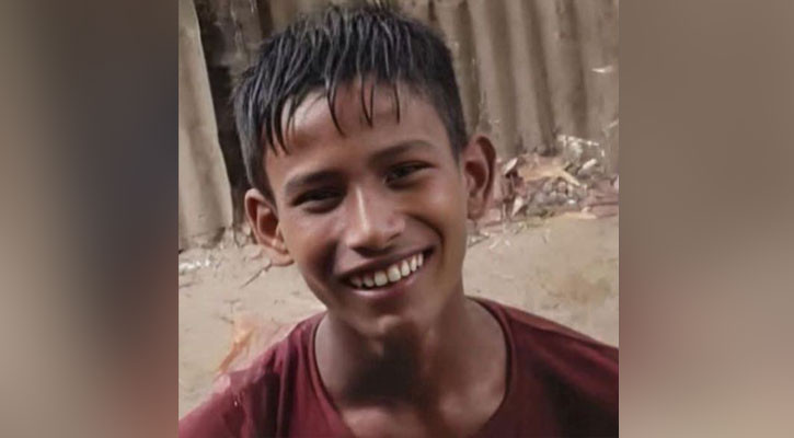চকরিয়ায় বন্যার স্রোতে ভেসে যাওয়া কিশোরের লাশ উদ্ধার করল ডুবুরি দল