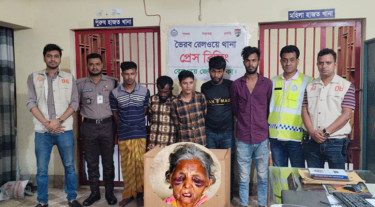 স্টেশনে বৃদ্ধা হত্যায় গ্রেপ্তার ৫ জন ৩ দিনের রিমান্ডে