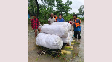 টানা তিন দিন বন্যার্তদের পাশে চবি বাঁশখালী স্টুডেন্টস ফোরাম