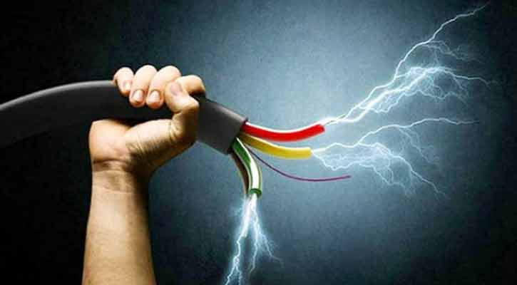 বৃষ্টিতে কোমর পানিতে ডুবল রাজধানী, বিদ্যুৎস্পৃষ্টে সাবেক ব্যাংক কর্মকর্তার মৃত্যু