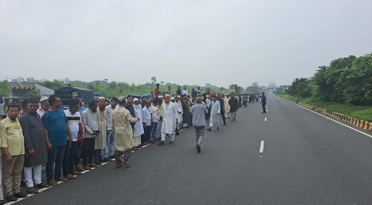 প্রধানমন্ত্রীকে শুভেচ্ছা জানাতে নেতা-কর্মীদের ভিড়, স্লোগানে মুখরিত মহাসড়ক