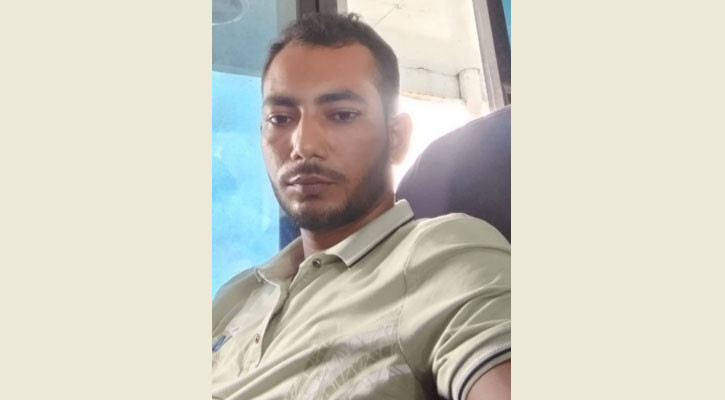 রাঙাবালীতে বজ্রপাতে ট্রলার থেকে পড়ে মাঝি নিখোঁজ, আহত ৩ জেলে
