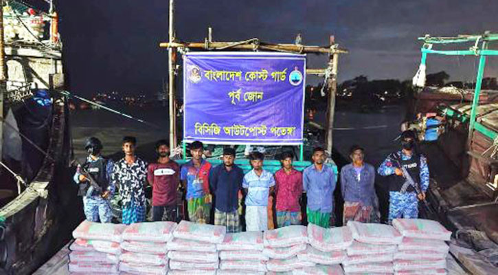 ১৪ লাখ টাকার সিমেন্ট ও সারসহ ২২ পাচারকারী আটক