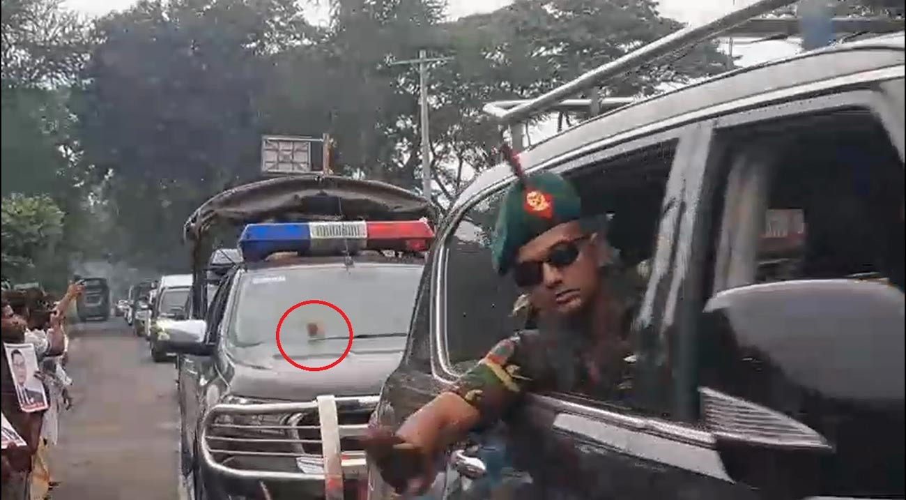 মাদারীপুরে প্রধানমন্ত্রীর গাড়িবহরে ইটের টুকরা নিক্ষেপ, তদন্ত করছে পুলিশ