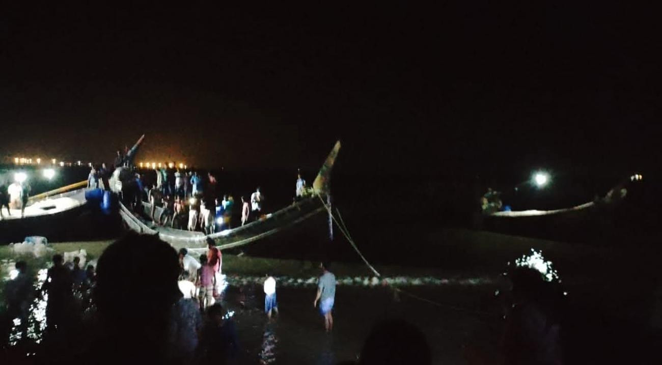 কুতুবদিয়ায় মাছ ধরার ট্রলারডুবি, ৫ জেলের লাশ উদ্ধার