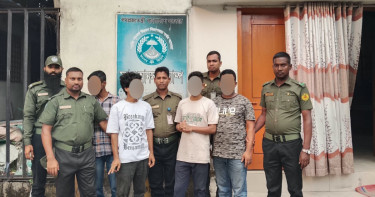 দ্রুত কাজ দেওয়ার আশ্বাস, বিআরটিএতে আটক ৪ দালাল