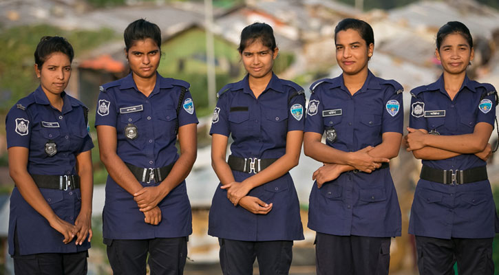 পুলিশের পুরোনো পোশাক