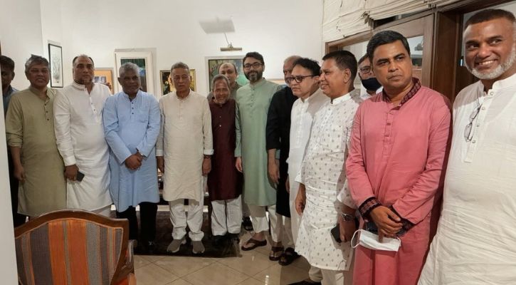 অর্থমন্ত্রীর সঙ্গে আমিরুল হকের নেতৃত্বে চিটাগাং চেম্বার নেতাদের সাক্ষাৎ